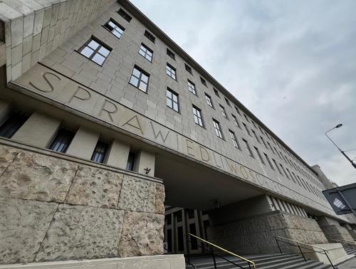 Symbol PPE jako wyb&oacute;r ryczałtu? Sąd otwiera furtkę, fiskus ostrzega